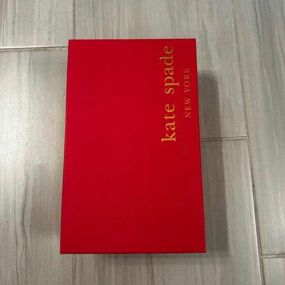 Kate Spade Laylee Pumps, Grey Patent Leather, 7.5 - Picture 4 of 5